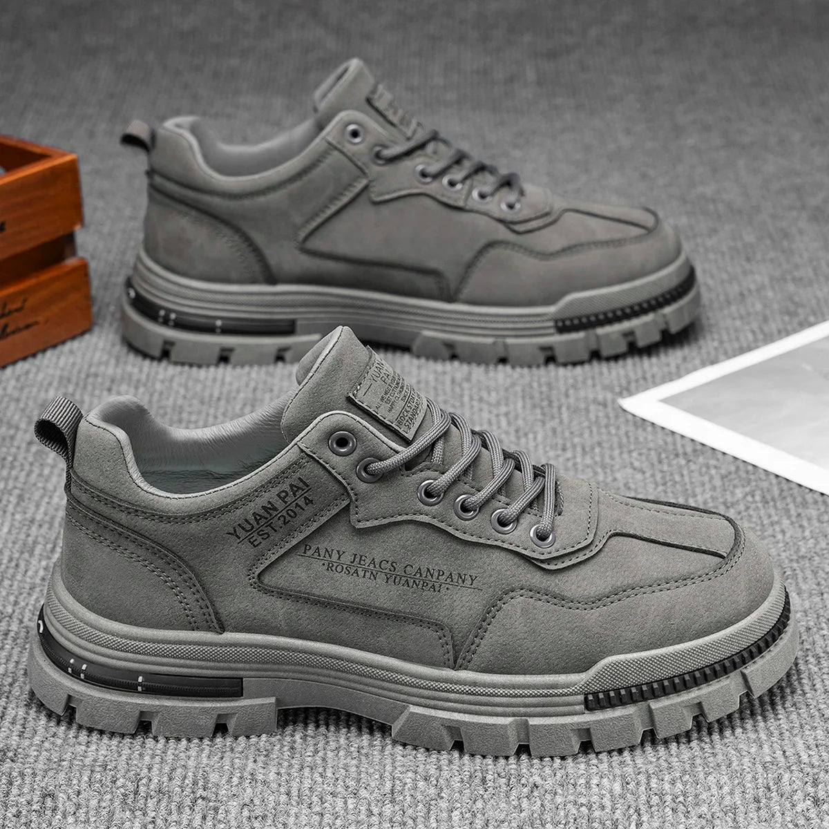 Men's casual sports outdoor hiking shoe